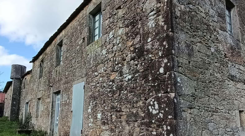Ла-Корунья - O Pazo de Irixoa - 1200m2