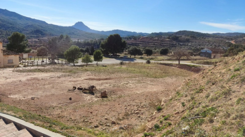 Tarragona - Bot - 3044m2