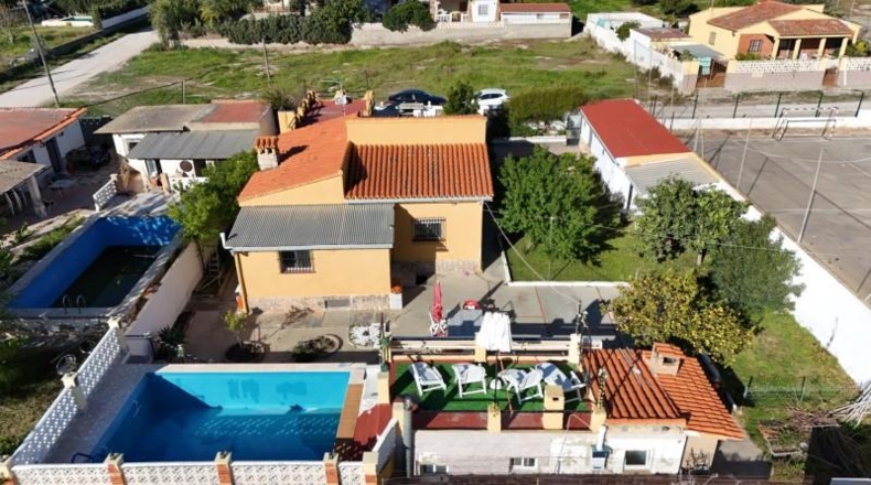 Valencia - Llíria - 678m2