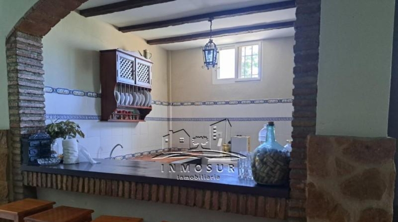 Córdoba - Lucena - 1940m2