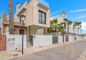 Chalet independiente con terreno en venta en la España, Orihuela, ref: TR403508 foto
