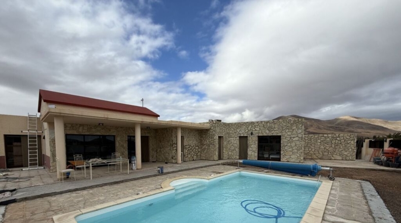 Las Palmas - Antigua - 10000m2