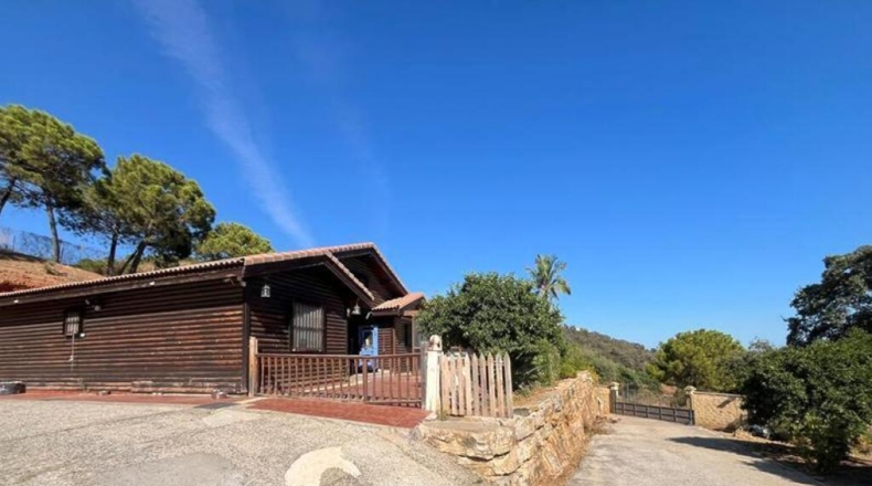 Málaga - Estepona - 4000m2