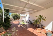 Xalet adossat amb terreny en venda a Estepona ref.: TR405108 foto