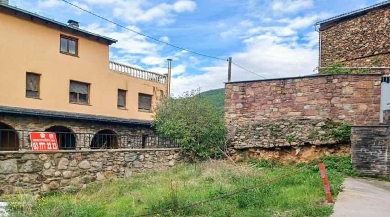 Lerida - el Pla de Sant Tirs - 77m2