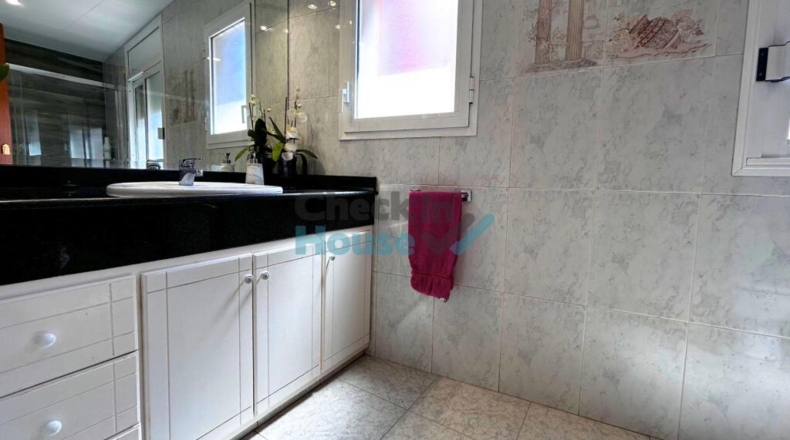 Gerona - Sant Feliu de Guíxols - 208m2