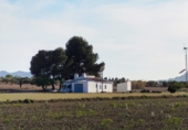 Chalet independiente con terreno en venta en Yecla ref: TR403203 foto