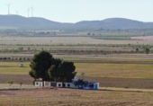 Chalet independiente con terreno en venta en Yecla ref: TR403203 foto