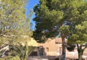 Chalet adosado con terreno en venta en Yecla ref: TR403202 foto