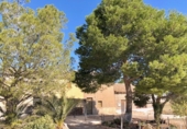 Chalet adosado con terreno en venta en Yecla ref: TR403202 foto