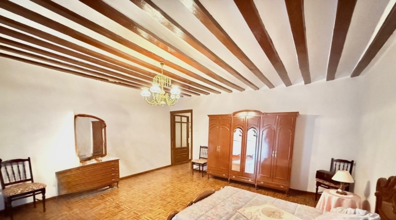 Valladolid - Nava del Rey - 390m2