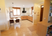 Chalet independiente con terreno en venta en Vitoria ref: TR406227 foto