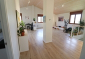 Chalet independiente con terreno en venta en Vitoria ref: TR406227 foto