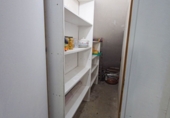 Дом с участком на продажу в городе Ripollet. Фото