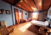 Chalet independiente con terreno en venta en El Hoyo de Pinares ref: TR405077 foto