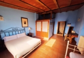 Chalet independiente con terreno en venta en El Hoyo de Pinares ref: TR405077 foto