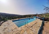 Chalet independiente con terreno en venta en El Hoyo de Pinares ref: TR405077 foto