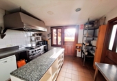 Chalet independiente con terreno en venta en El Hoyo de Pinares ref: TR405077 foto