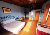 Chalet independiente con terreno en venta en El Hoyo de Pinares ref: TR405077 foto
