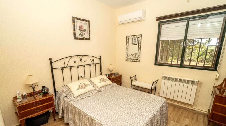 Jaén - Линарес - 2200m2