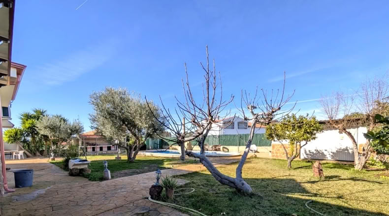 Jaén - Linares - 1018m2