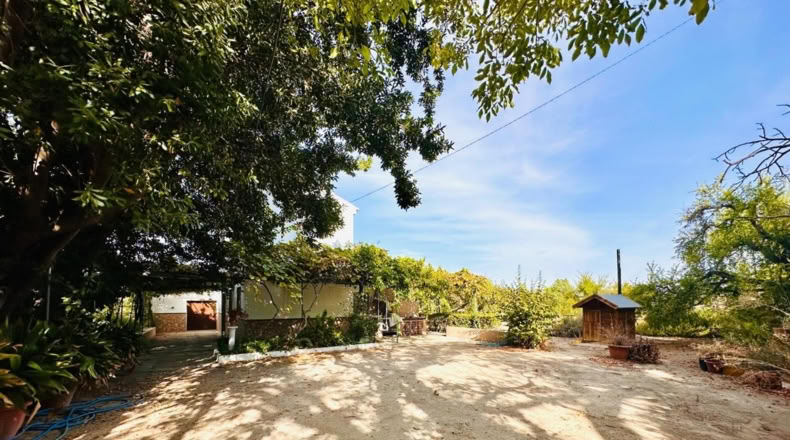 Granada - Loja - 4500m2