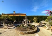 Casa de camp amb terreny en venda a la España, Linares, ref.: TR350746 foto