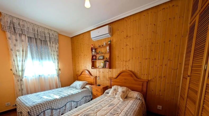 Хаэн - Linares - 1451m2