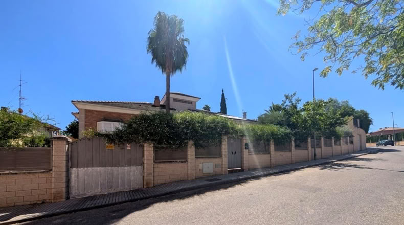 Jaen - Linares - 810m2