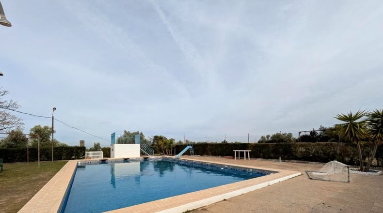 Jaen - Baeza - 9000m2