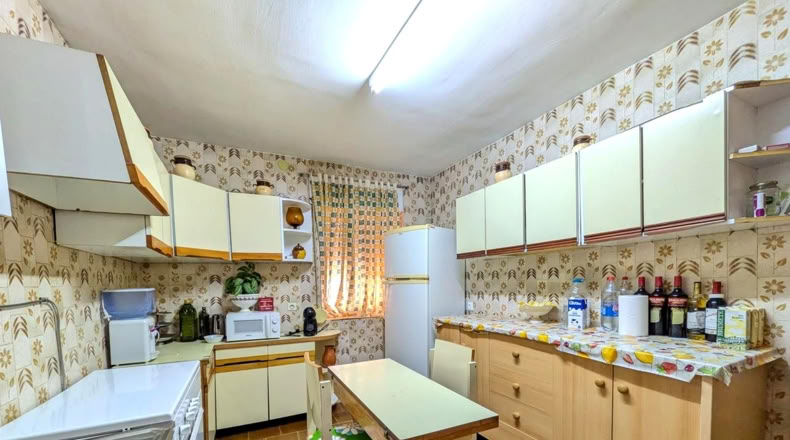 Jaen - Baeza - 9000m2