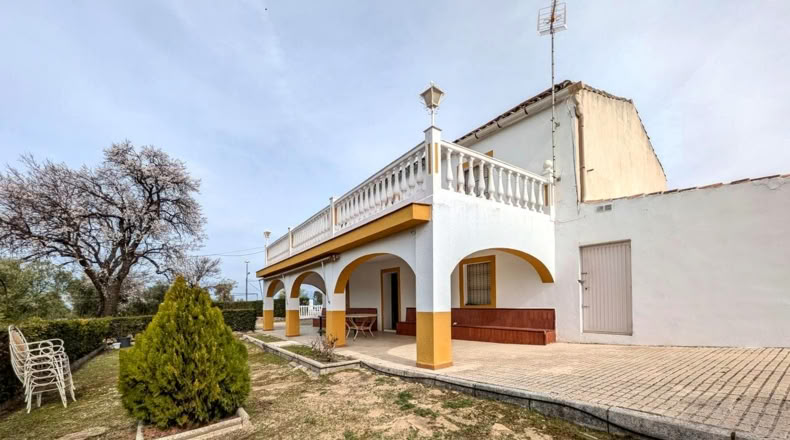Jaen - Baeza - 9000m2