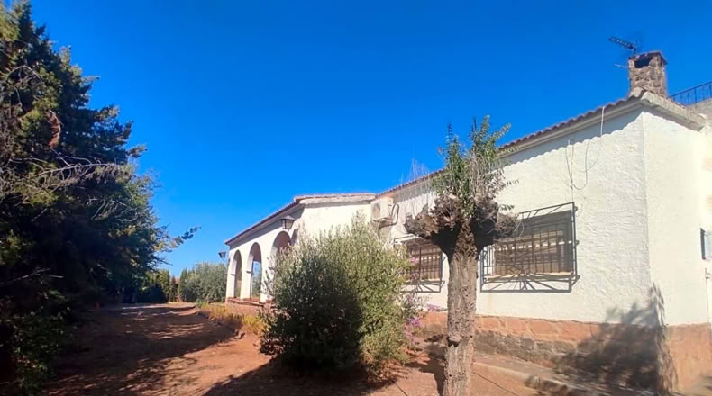 Jaén - Baños de la Encina - 1438m2