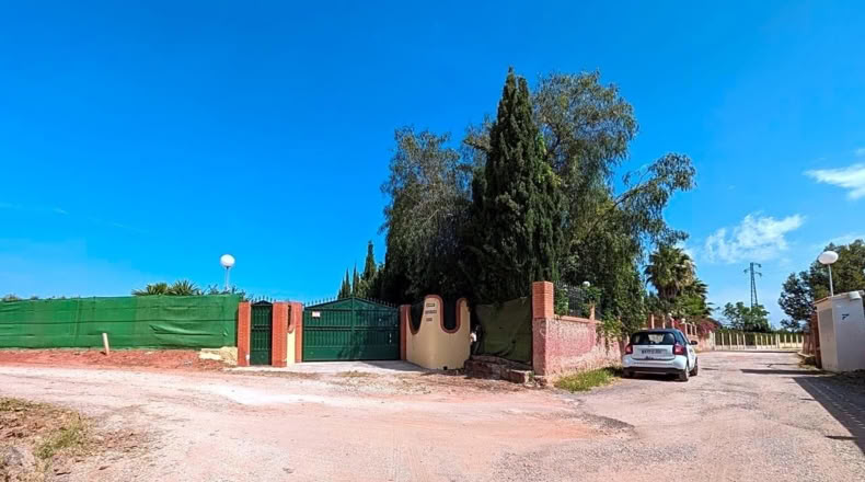 Jaén - Linares - 1800m2