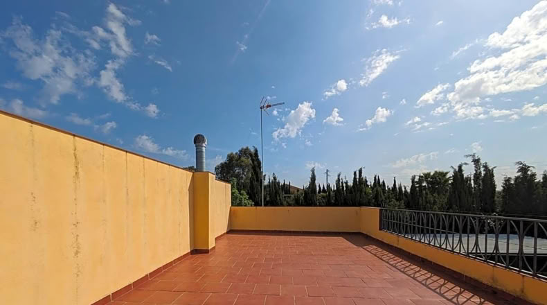 Jaén - Linares - 1800m2