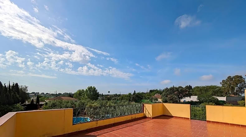 Jaén - Linares - 1800m2