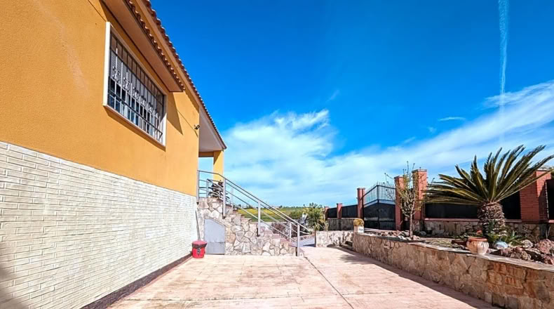 Jaen - Linares - 1047m2