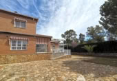 Vil·la amb terreny en venda a la España, Linares, ref.: TR76077 foto