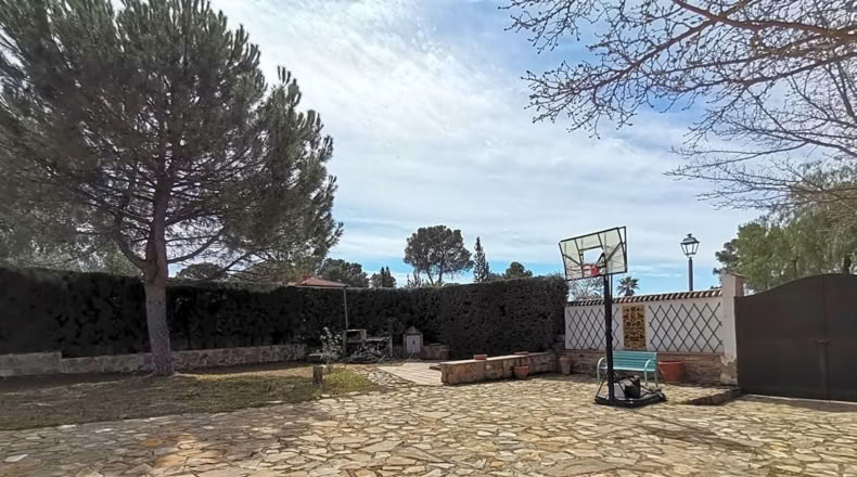 Jaén - Linares - 1008m2