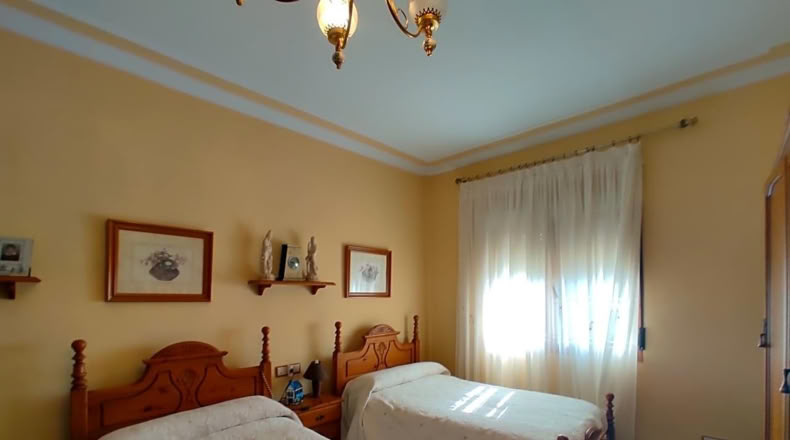 Jaén - Linares - 2010m2