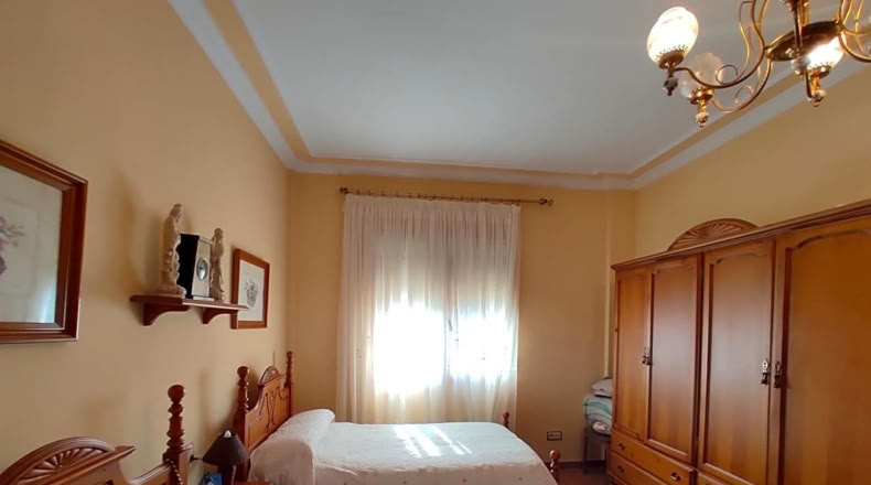 Jaén - Linares - 2010m2