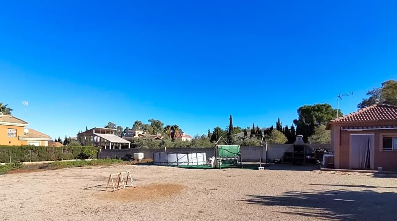 Jaén - Linares - 1132m2