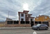 Vil·la amb terreny en venda a la España, Linares, ref.: TR60532 foto