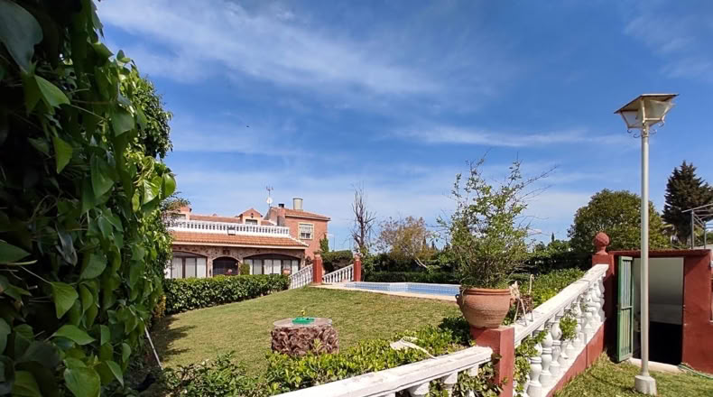 Jaén - Linares - 2300m2