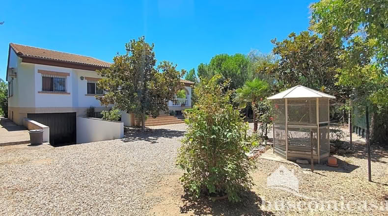 Jaén - Linares - 2000m2