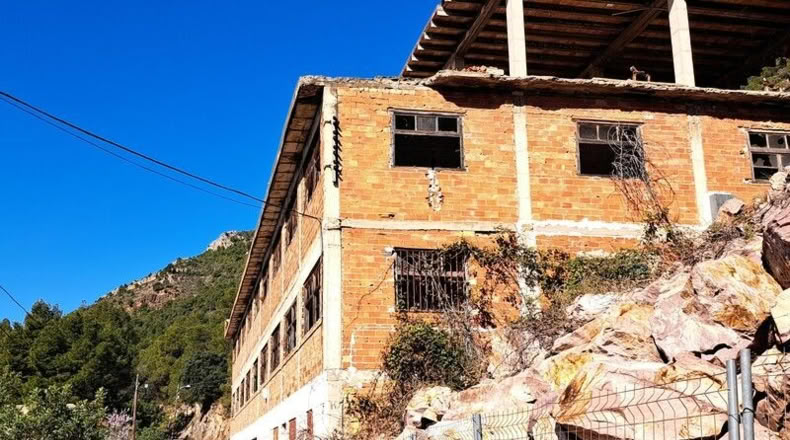 Valencia - Serra - 1600m2