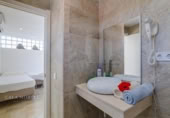 Casa de campo con terreno en venta en la España, Es Castell, ref: TR104826 foto