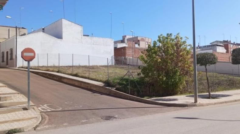 Badajoz - Almendralejo - 469m2