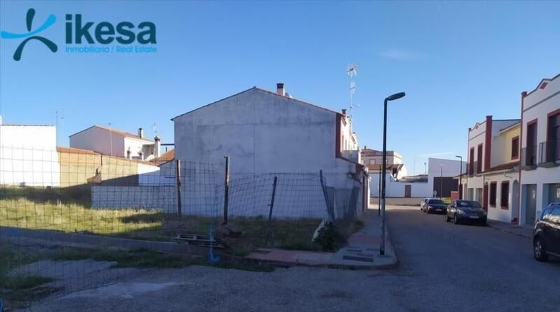 Badajoz - Fregenal de la Sierra - 657m2