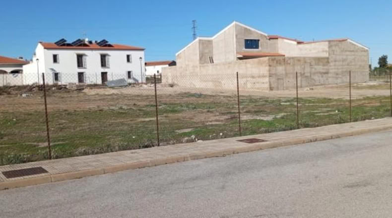 Badajoz - Azuaga - 887m2